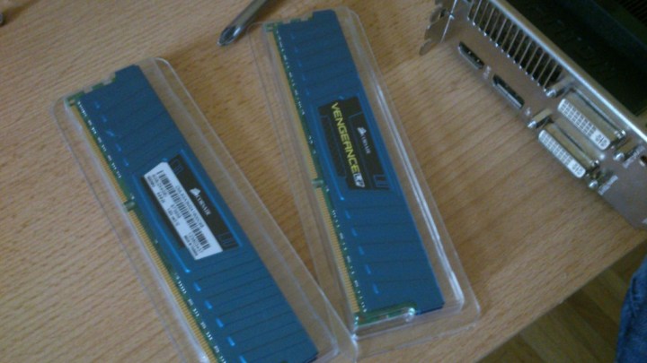 corsairvegeancelpram1600with4gbeachpicture1