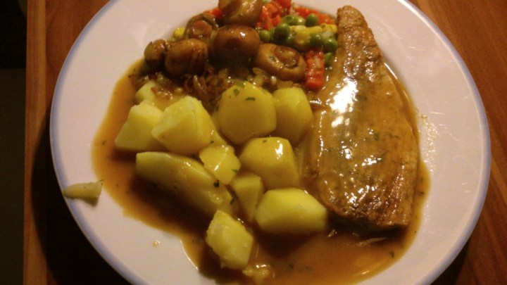 mushroomspotatoesschnitzelsauce