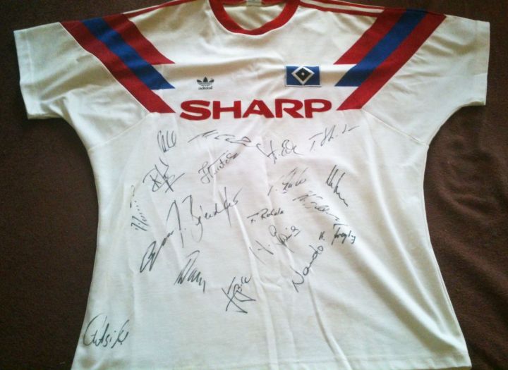 HSV Trikot Saison 1990/91 von Adidas und Sponsor Sharp