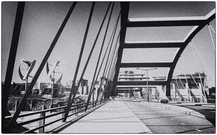 Cities Skylines Black and White Screenshot