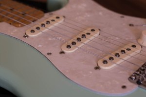 Fender Classic Series 50's Stratocaster in Surf Green Picture 5