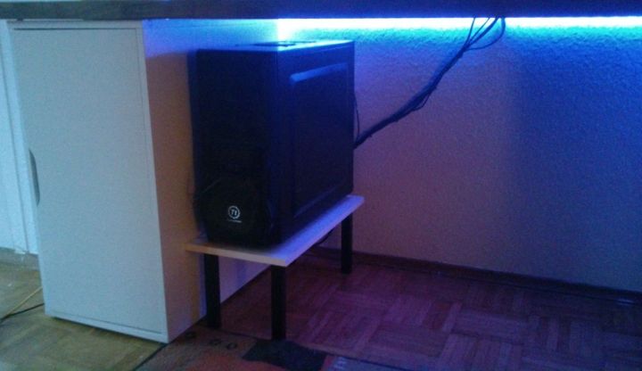DIY PC Stand – Diary of Dennis