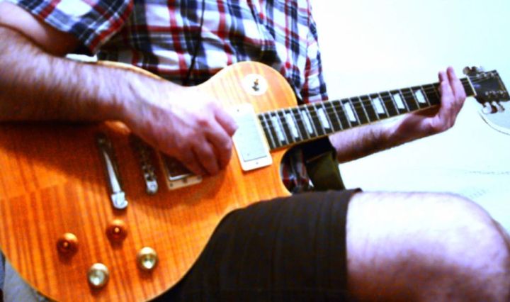 Vintage V100 guitar jam picture