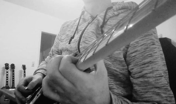 playing the telecaster